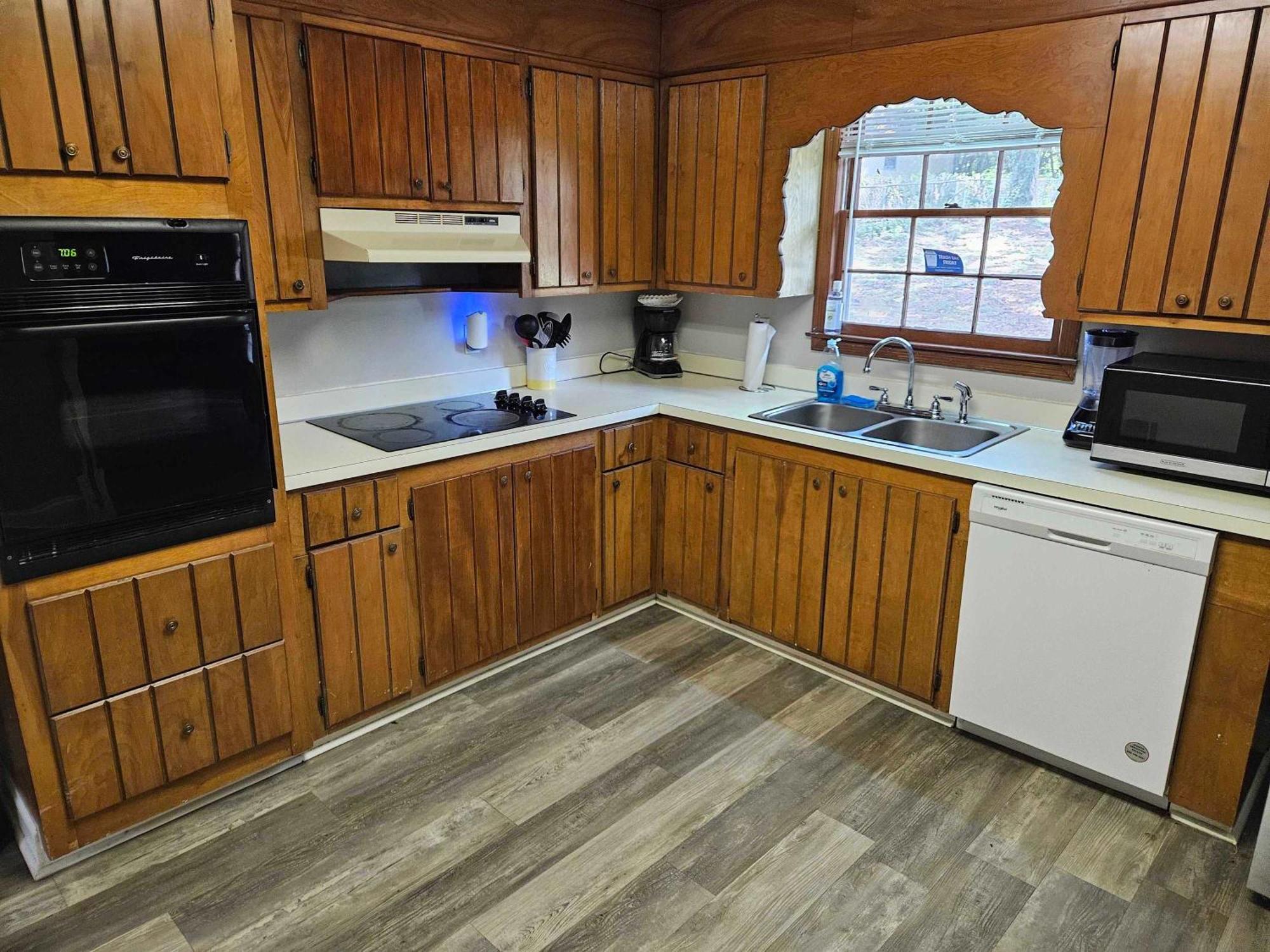 Brilliant In Bellview-Back Unit-- Mins To Nas Pensacola, Beach, Shopping Exterior photo