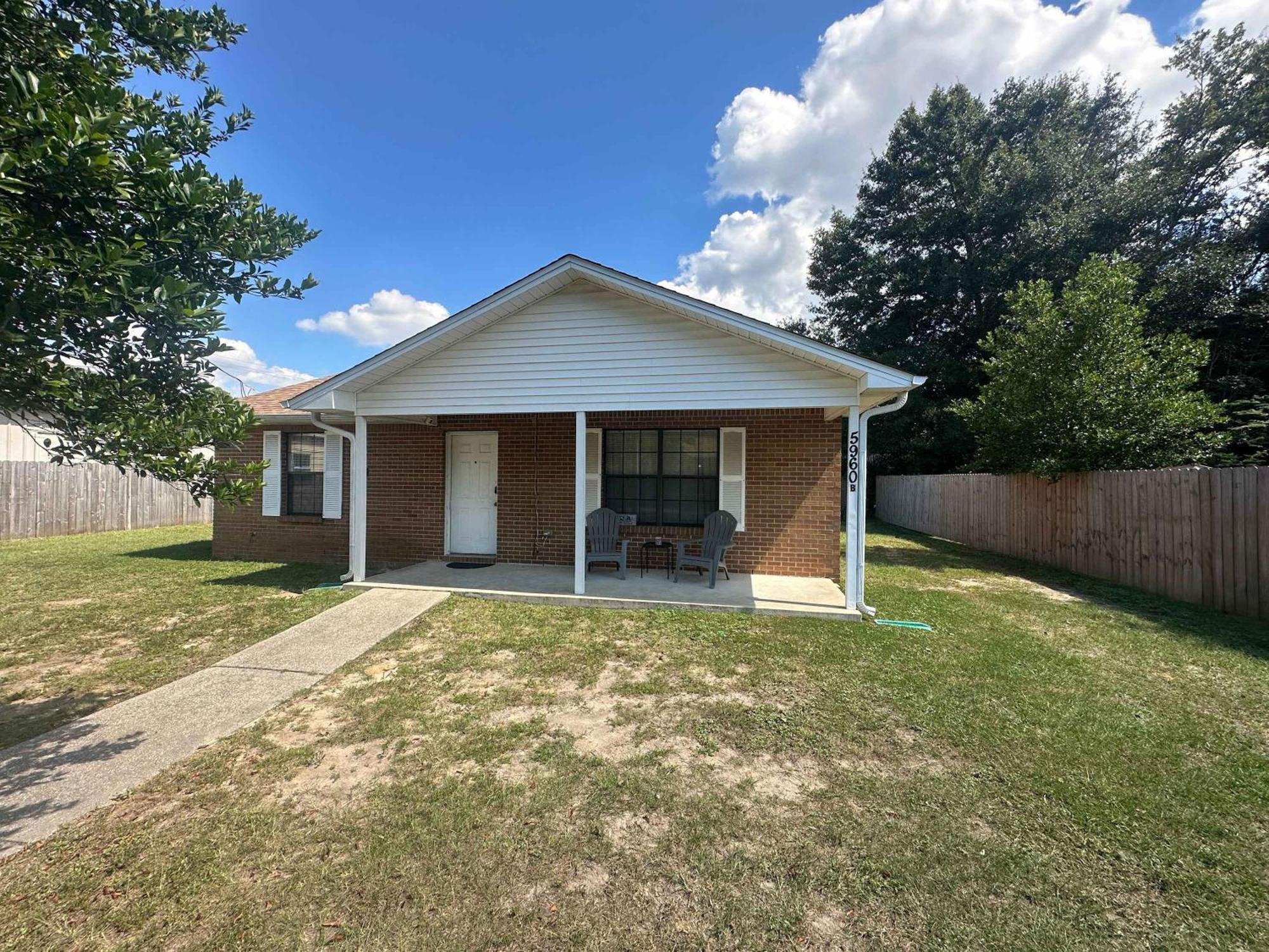 Brilliant In Bellview-Back Unit-- Mins To Nas Pensacola, Beach, Shopping Exterior photo